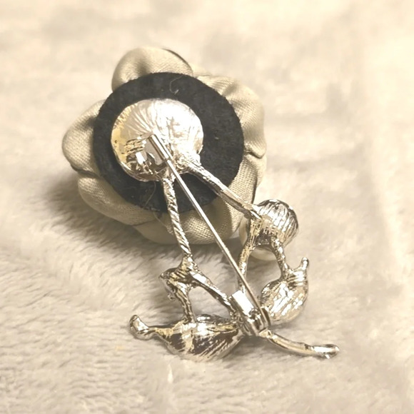 #485 Vintage Rose brooch - Picture 7 of 7